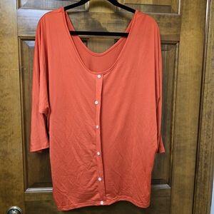 Women's Coral Pull Over 3/4 Sleeve Top